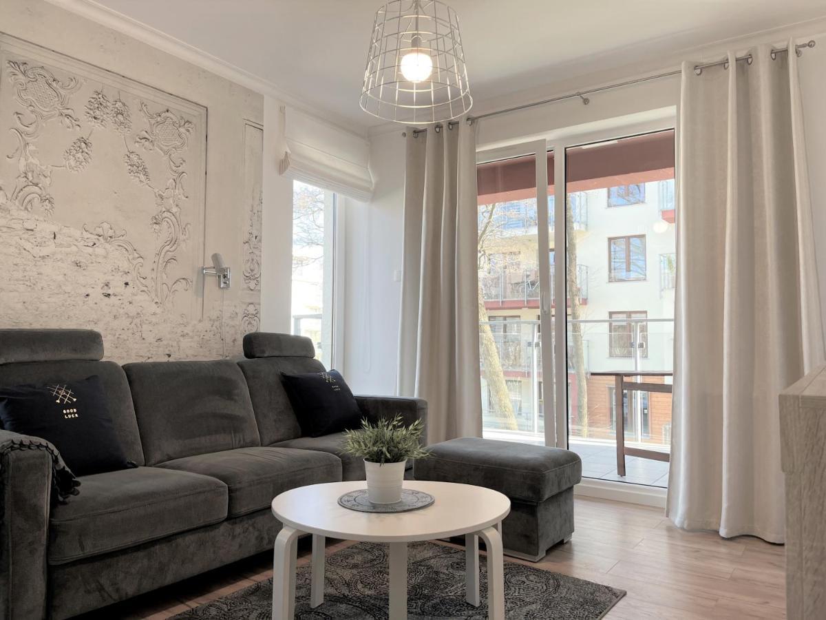 Appartement Apartament Polanki Z Basenem Blisko Plazy à Kołobrzeg Extérieur photo