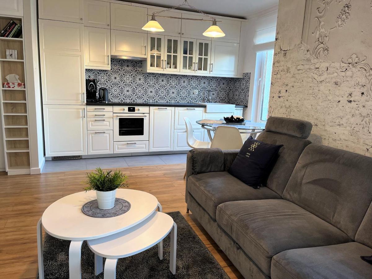 Appartement Apartament Polanki Z Basenem Blisko Plazy à Kołobrzeg Extérieur photo